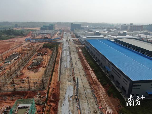 目前，工業(yè)園還有不少新項(xiàng)目正在加緊建設(shè)中。 受訪者供圖