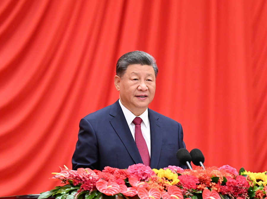 ??9月30日晚，慶祝中華人民共和國(guó)成立75周年招待會(huì)在北京人民大會(huì)堂隆重舉行。中共中央總書記、國(guó)家主席、中央軍委主席習(xí)近平出席招待會(huì)并發(fā)表重要講話。