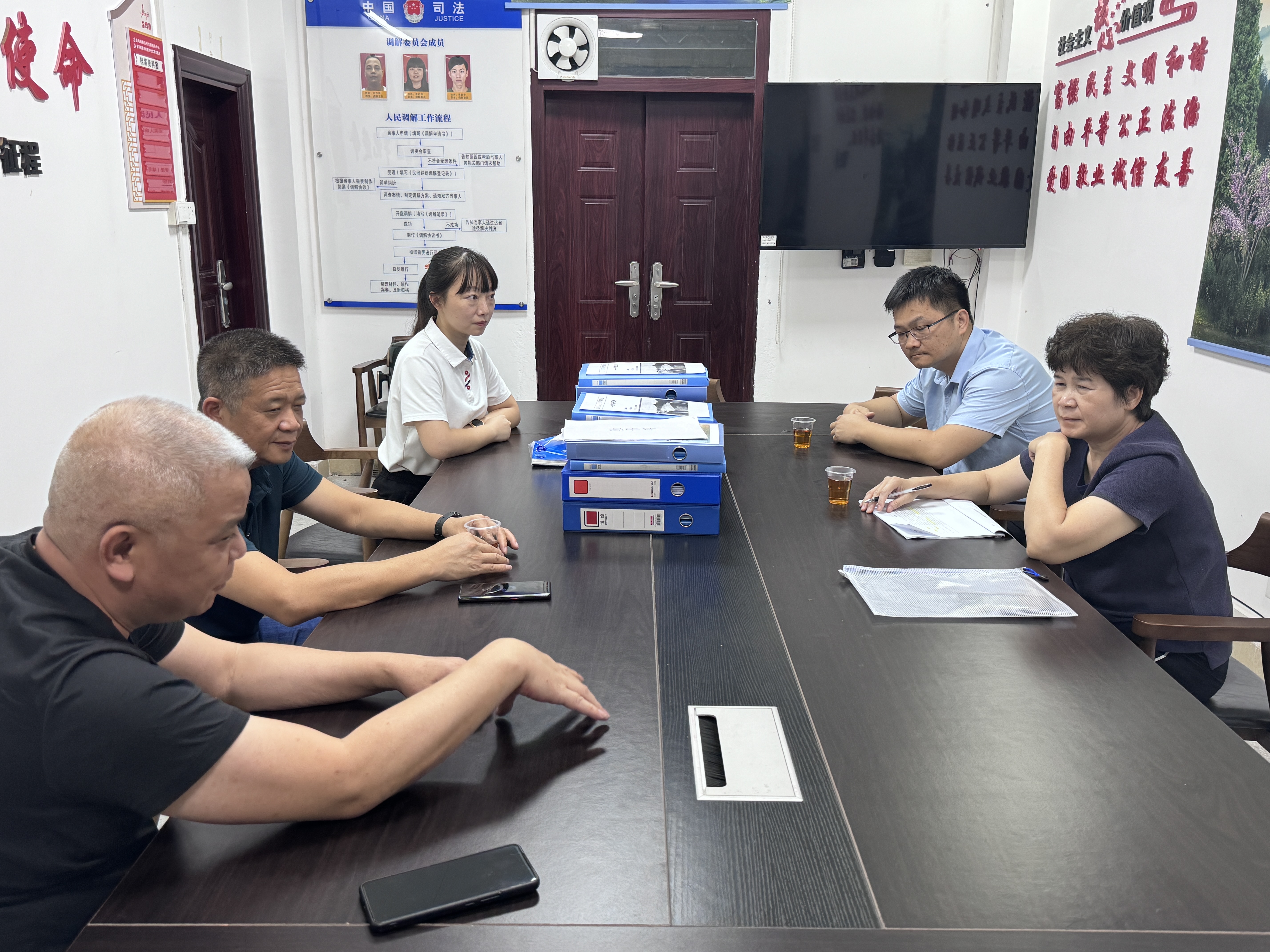 調(diào)研典型村培育建設情況2.jpg