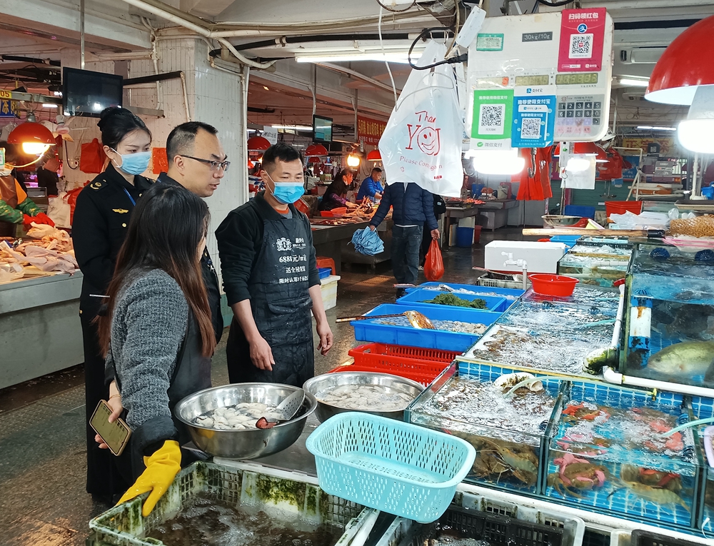 市市場監(jiān)管局全力護航“五一”食品安全
