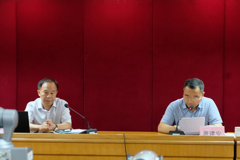 190820開講啦！憲法法治專題講座江門市自然資源全系統(tǒng)都來打call！ (4).jpg